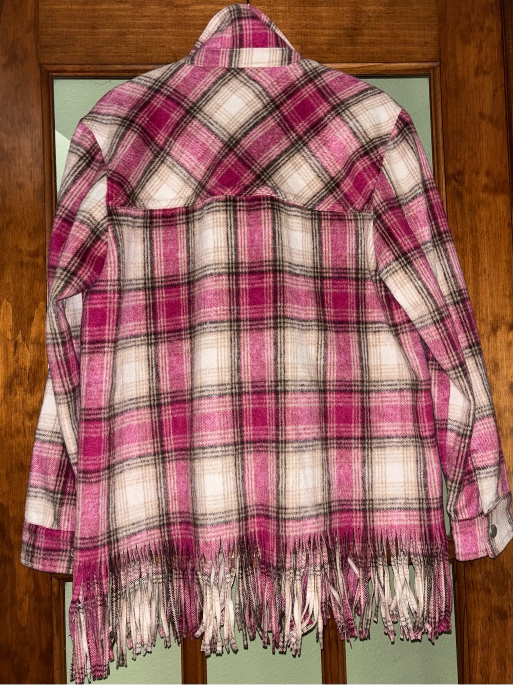 New! BLANK NYC Woodstock Pink Plaid Fringe Detail Shacket Sz Small - Picture 5 of 14